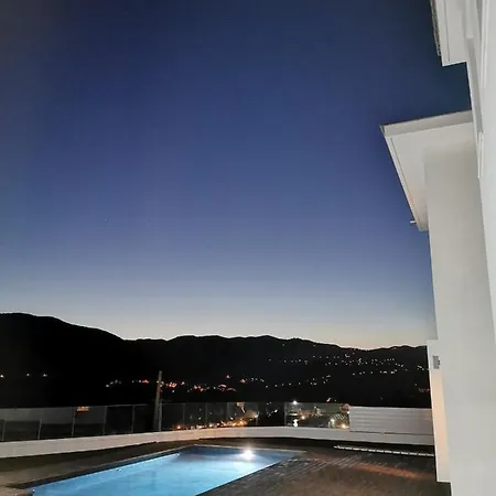 Maximos Luxury With Pool -breakbooking-cy * Λεμεσός
