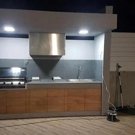 Maximos Luxury Monagri לימסול