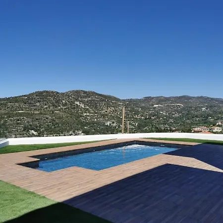 Villa Maximos Luxury With Pool -breakbooking-cy *