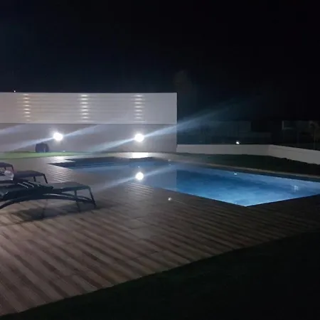 Maximos Luxury With Pool -breakbooking-cy * Limassol