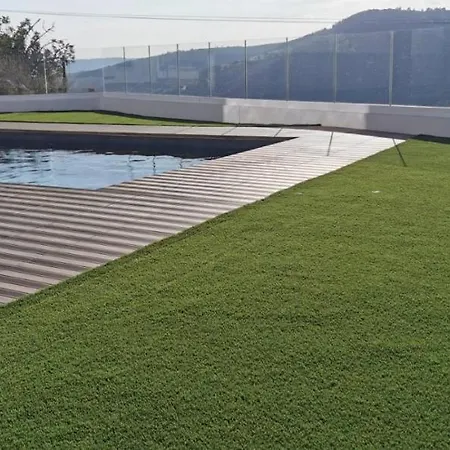 Villa Maximos Luxury With Pool -breakbooking-cy