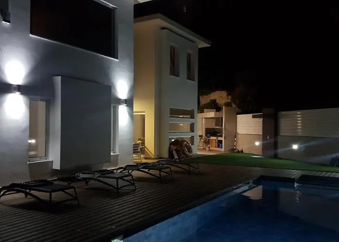 ヴィラ Maximos Luxury Monagri リマソール