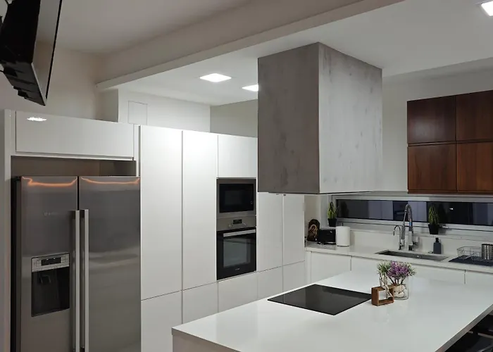 Maximos Luxury Monagri